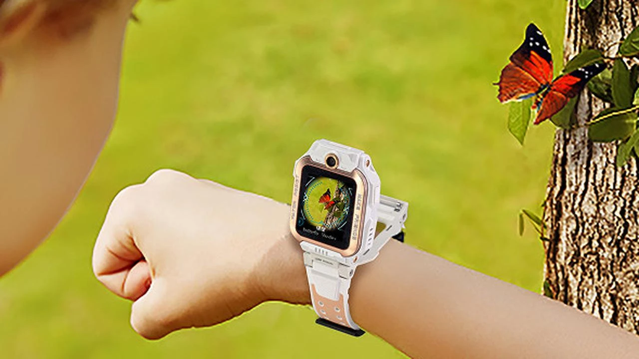 Harga imoo Watch Phone Z7, Smartwatch Anak dengan Kamera Ganda Flip-Up dan Pelacakan Akura...