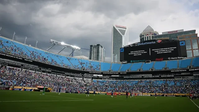 Kronologi Laga Benfica vs Chelsea Ditunda karena Cuaca Buruk, Kapan Dimainkan Lagi?
