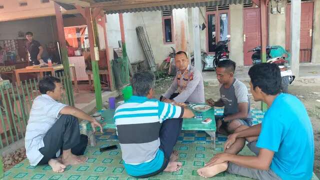 Jumat Curhat, Duduk Santai Polisi Dengar Curhatan Warga soal Ragam Masalah