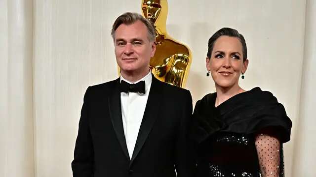 Christopher Nolan dan Istri Dianugerahi Gelar Kehormatan dari Raja Charles III