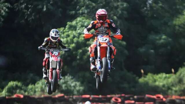 Seri Pemungkas Superchallenge Supermoto Race 2024 Janjikan Pertarungan Sengit