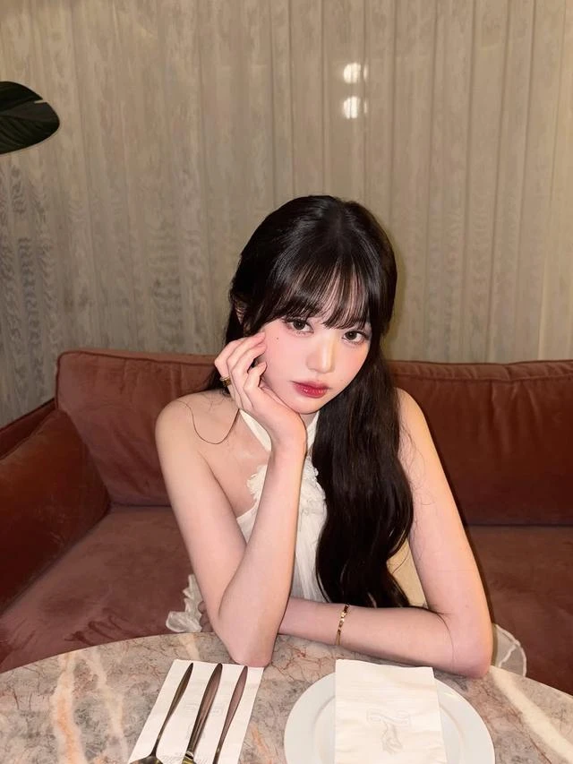 Tanpa Diet Ketat, Ini Cara Jang Won-young IVE Miliki Tubuh Ramping