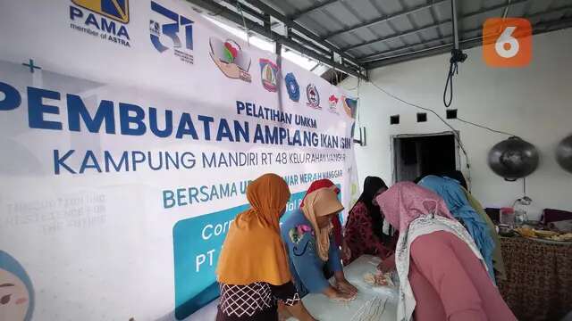 Dukung UMKM, PAMA Gelar Pelatihan Pembuatan Amplang Ikan Asin di Balikpapan