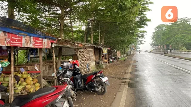 Puluhan Bangunan Liar Kian Menjamur di Sempadan Jalan Provinsi Wilayah Sukabumi