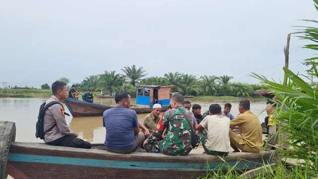 Tak Seperti Biasa, Polisi Ajak Tokoh Masyarakat dan Warga Dialog di Atas Perahu Sukseskan ...