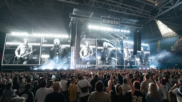 Seorang Penonton Konser Oasis di Stadium Wembley Tewas Terjatuh, Liam Gallagher dkk Syok d...