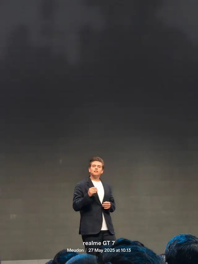 Inilah Sederet Fitur AI Terselip di Ponsel Realme GT 7 Series Terbaru