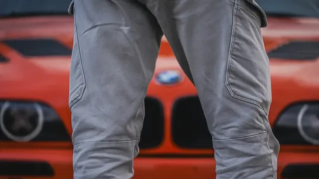Celana Cargo Cocok dengan Baju Apa? Ini Panduan Lengkapnya untuk Tampil Stylish