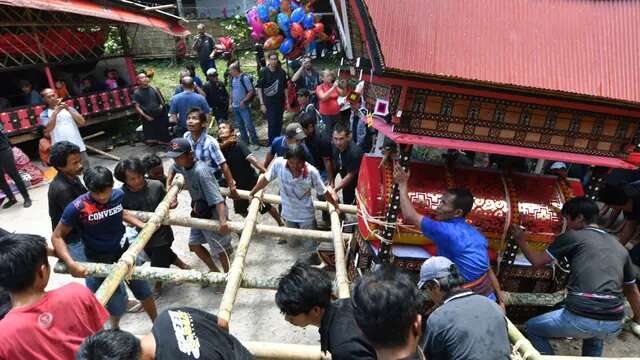 Mengenal Rambu Solo, Tradisi Pemakaman Adat Sakral di Toraja