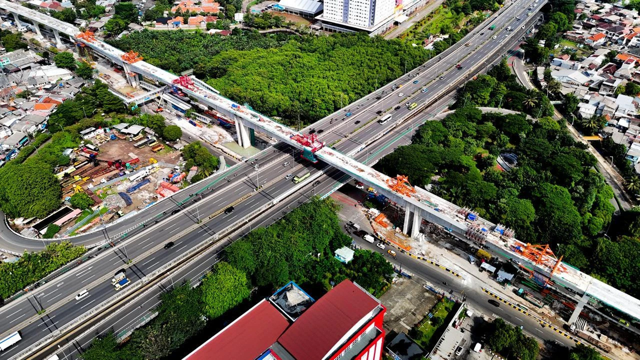 LRT Jakarta Fase 1B Velodrome-Manggarai Mulai Uji Coba Lintasan