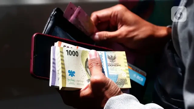Ban Serep Krisis: Mengapa Kamu Wajib Simpan Uang Tunai di Rumah