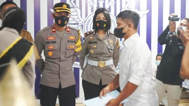 Di Lombok Timur, Pemohon SIM di Polres Auto Divaksin Covid-19