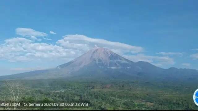 Gunung Semeru Alami Erupsi, Ketinggian Letusan Capai Hampir 500 Meter