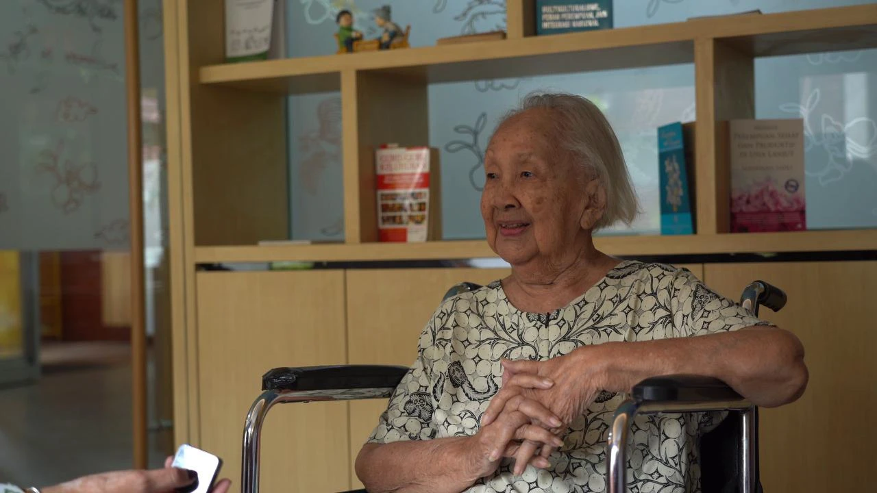 Rahasia Hidup Sehat Profesor Saparinah Sadli Jelang Usia Satu Abad, Bahagia Tanpa Banyak P...