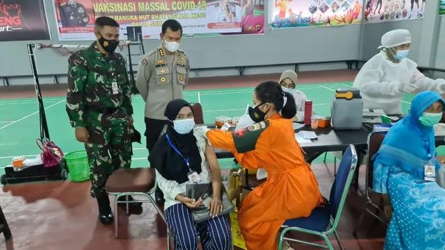 Polda Sumbar Buka Layanan Vaksinasi Covid-19 Gratis hingga 30 Juni 2021