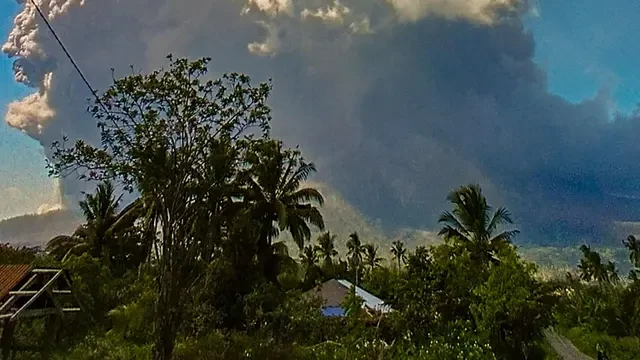Waspada Potensi Banjir Lahar Hujan Gunung Lewotobi Laki-Laki
