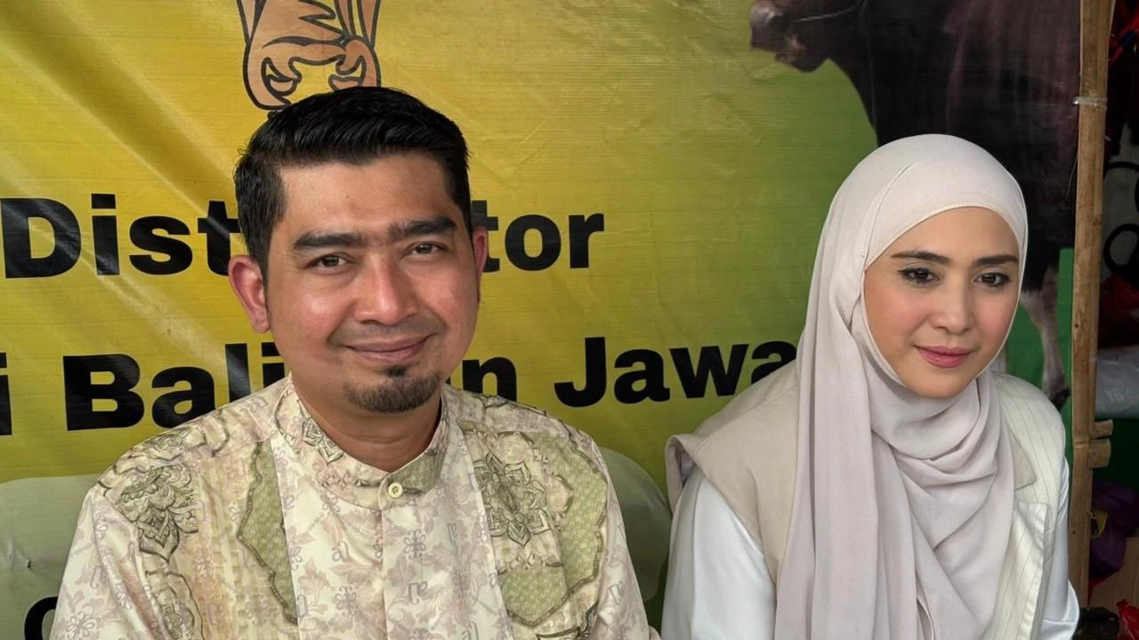 Ustaz Solmed Diterpa Isu Miring dan Fitnah, April Jasmine Pasang Badan Bela Suami