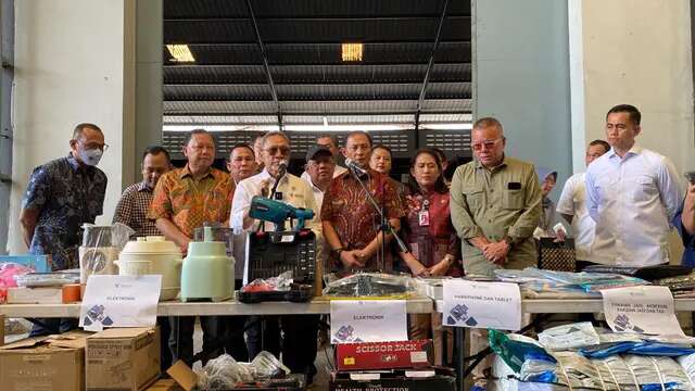 Mendag Gerebek Gudang di Jakarta Utara, Temukan Barang Impor Ilegal Nilainya Bikin Geleng-...