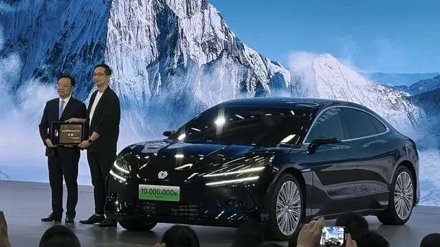 Denza Z9 Ini Jadi Unit ke-10 Juta yang Diproduksi BYD dalam 30 Tahun