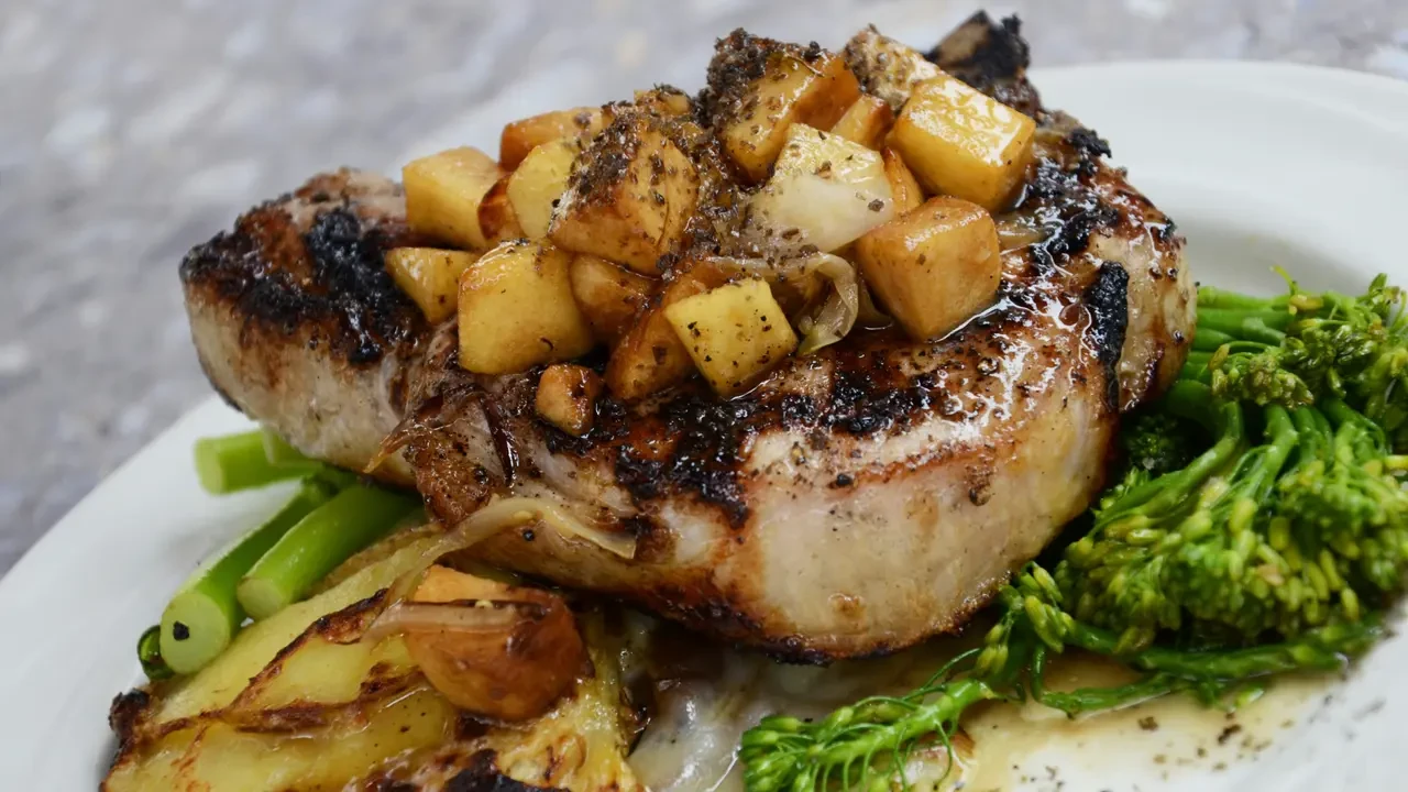 Cara Membuat Steak Ayam yang Creamy, Empuk, dan Bikin Nagih