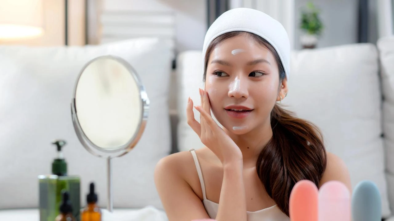 Basic Skincare Routine untuk Pemula, Panduan Praktis Menuju Kulit Sehat