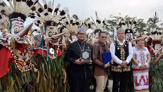 Estetis Tapi Magis, Mengulik Sisi Lain Tari Hudoq