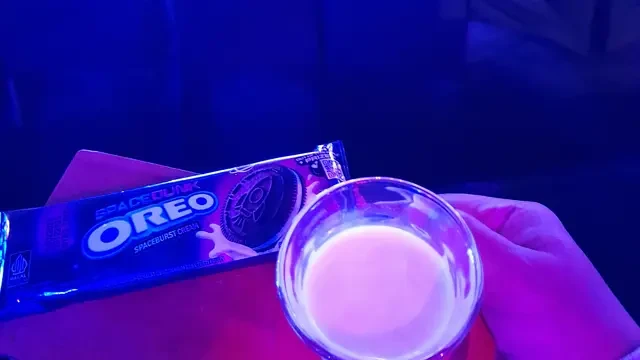 Berburu Bintang Jatuh dalam Bungkus Oreo Edisi Angkasa Luar, Hadiahnya Jalan-Jalan Gratis ...