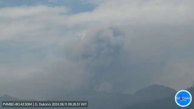 Gunung Dukono Erupsi, Semburkan Abu Vulkanik 1.600 Meter ke Arah Timur