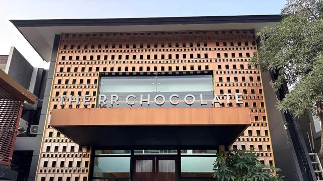 11 Rekomendasi Tempat Makan Enak di Senopati Jakarta Selatan 2025, Banyak Pilihan Kafe Pre...