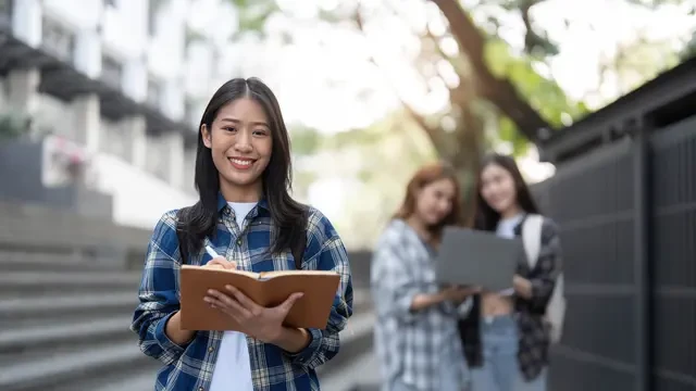 Masuk Kuliah Makin Siap! Cek Daftar Barang yang Penting Dimiliki Mahasiswa Baru