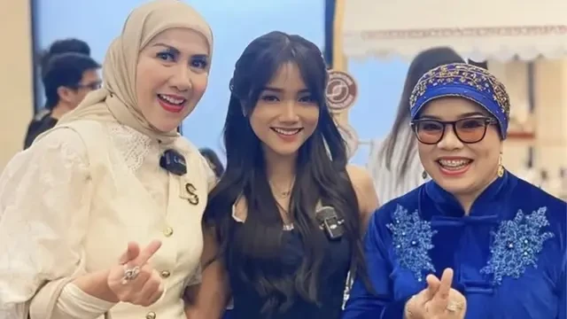6 Detail Outfit Venna Melinda di Ulang Tahun Gala Sky, Elegan dalam Balutan Putih