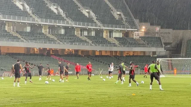 Gelandang AC Milan Curhat soal Kunjungi 5 Negara untuk Pramusim: Lelah, tapi...