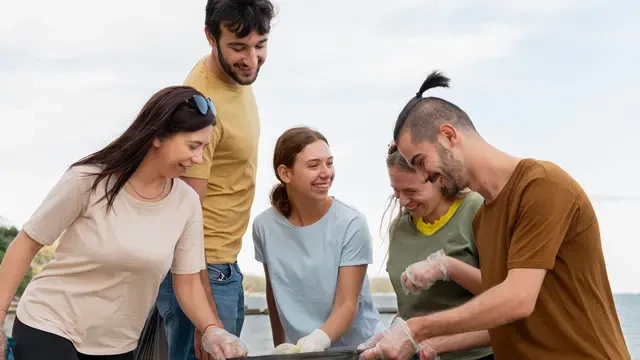 Ini Cara Menjadi Social Butterfly yang Punya Banyak Teman dan Relasi