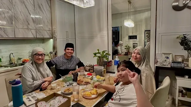 6 Potret Rumah Adrian Maulana di Tangerang Selatan, Mewah Bergaya Minimalis Elegan