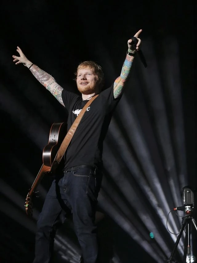 Bayi Ed Sheeran Nangis Dengar Sang Ayah Nyanyi Lagu Barunya