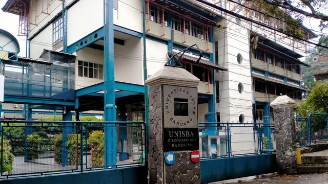 Kapolda Jabar soal Ricuh di Unisba Bandung: Kami Dipancing ke Arah Kampus