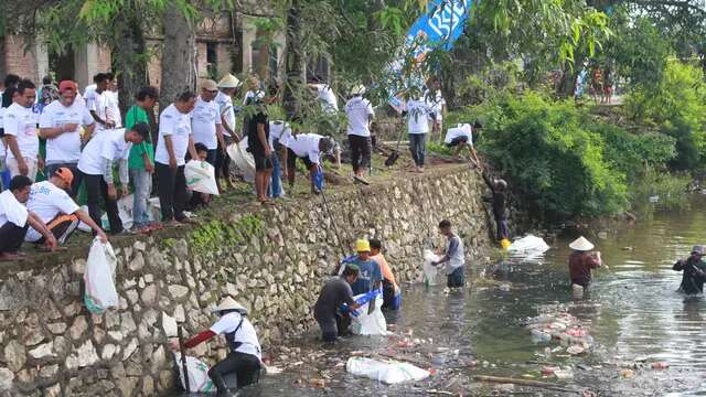 Rayakan HUT Ke-129, BRI Peduli Giatkan Aksi Jaga Ekosistem Sungai untuk Masa Depan Berkela...