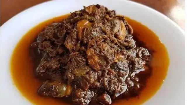 Rendang Lokan, Sajian Rendang Berbahan Dasar Kerang Khas Pesisir Selatan