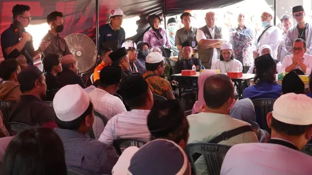 Golden Time Berakhir dan Tak Ada Tanda Kehidupan, Tim SAR Gunakan Alat Berat Evakuasi Korb...