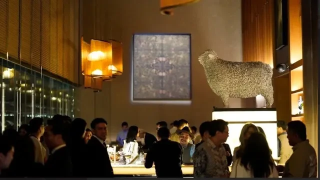 Uniknya Sajian Kuliner Inggris Kontemporer di The Crown, Minum Sup Kentang sampai Pancake ...