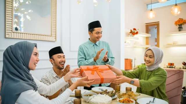 Simak, Tips Menghindari 'Overeating' Ketika Lebaran Tiba