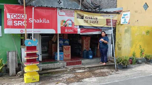 Dari Karyawan Minimarket hingga Memiliki Toko Sendiri, Ini Kisah Sukses Dessi yang Bermitr...