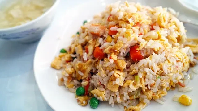 7 Bumbu Nasi Goreng Sederhana, Rahasia Enak ala Warung Pinggir Jalan