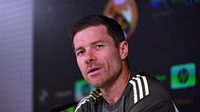 Ketika Pelatih Real Madrid Ditanya tentang Penalti Kontroversial Barcelona