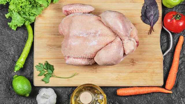 Agar Daging Ayam Lebih Bersih dan Higienis, Gunakan 2 Bahan Ini untuk Hilangkan Sisa Darah