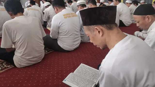 Cerita Ratusan Warga Binaan Rutan Kelas 1 Cirebon Khatam Alquran di Bulan Ramadhan