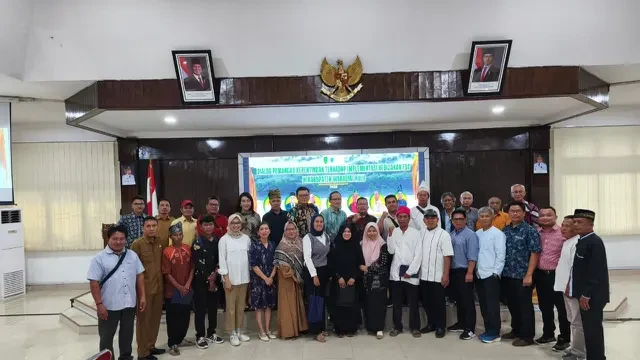 Mencari Jalan Mengembalikan Hutan Masyarakat Adat Talang Mamak di Indragiri Hulu