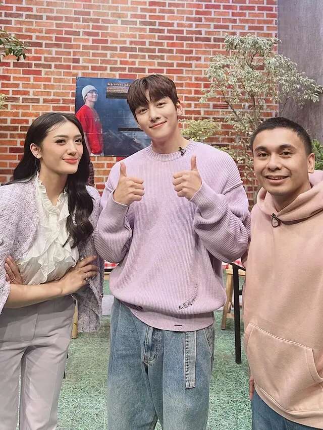 Gaya Anissa Aziza Saat Bertemu dan Peluk Ji Chang Wook, Tampil Serasi dengan Sang Idola