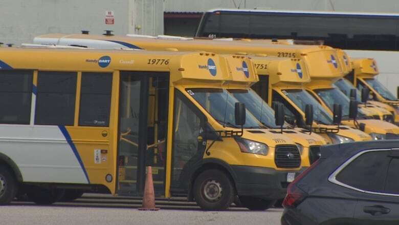 HandyDART workers reach tentative agreement with Transdev: union