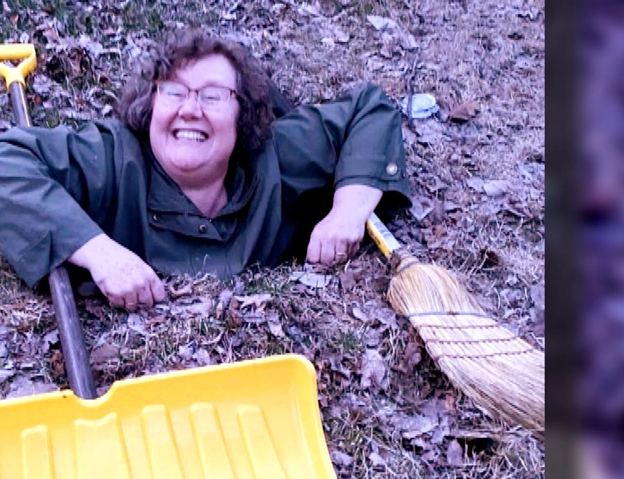 Winnipeg woman plunges into large hole in city boulevard